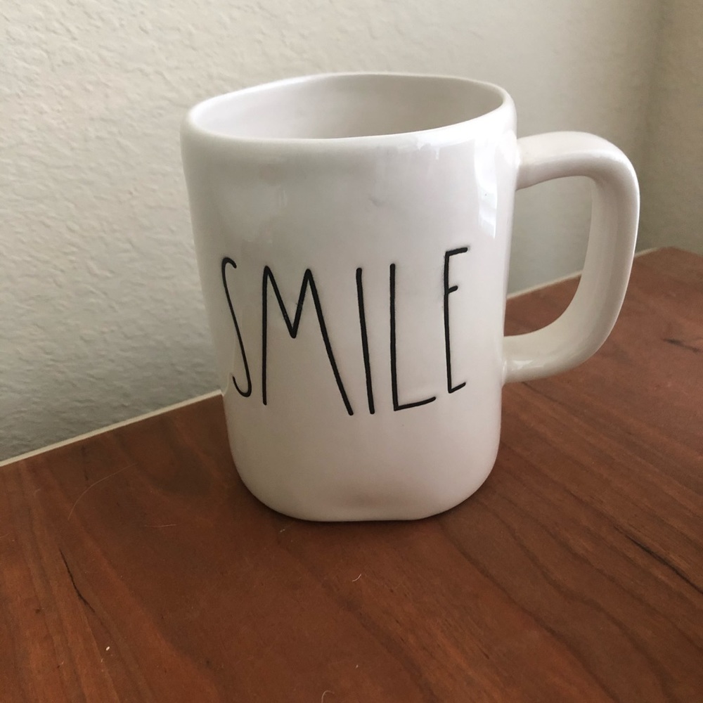 Rae Dunn Smile mug